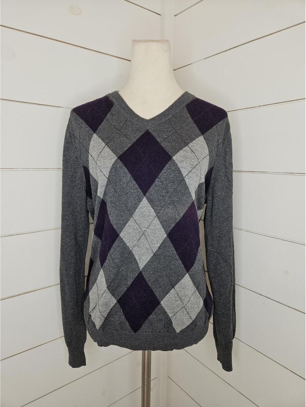 Croft & Barrow large grey & purple argyle sweater